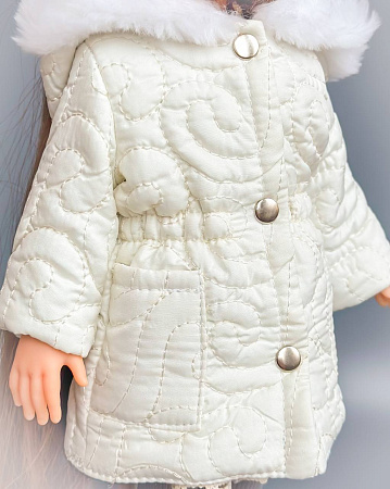 Удлиненная стеганная  куртка, для куклы Paola Reina 34 см, ваниль